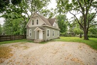 1221 n Jefferson ave #1