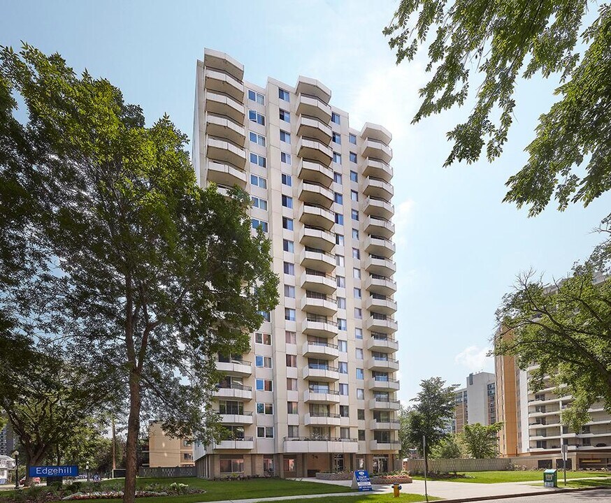 Edgehill Apartments Edmonton in Edmonton, AB - Building Photo