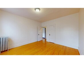 1917 Emerson Ave S in Minneapolis, MN - Building Photo - Building Photo