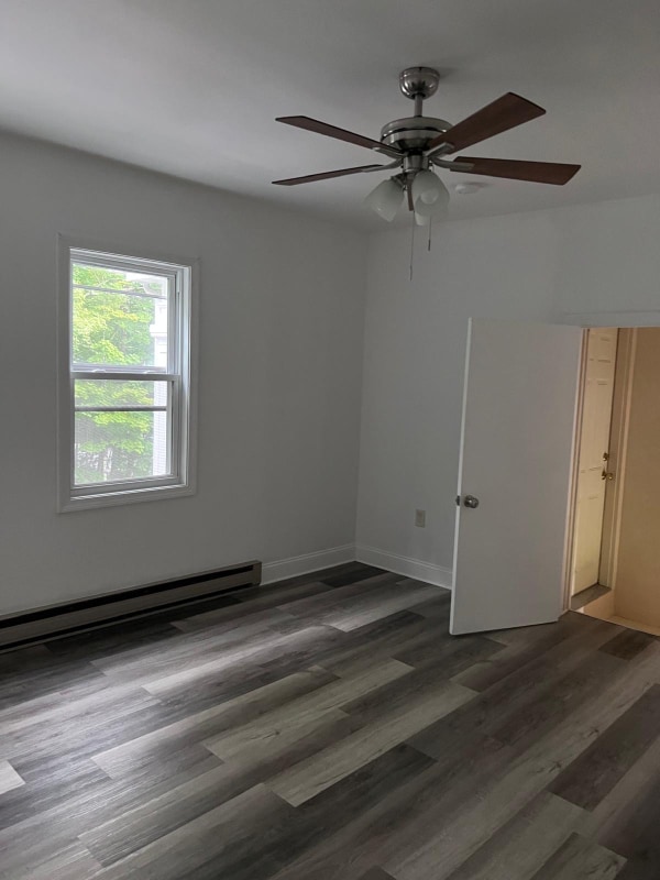 400 N Woodstock Rd in Southbridge, MA - Building Photo - Building Photo