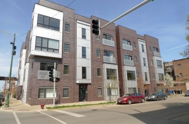 44 N Paulina St, Unit 382S in Chicago, IL - Foto de edificio