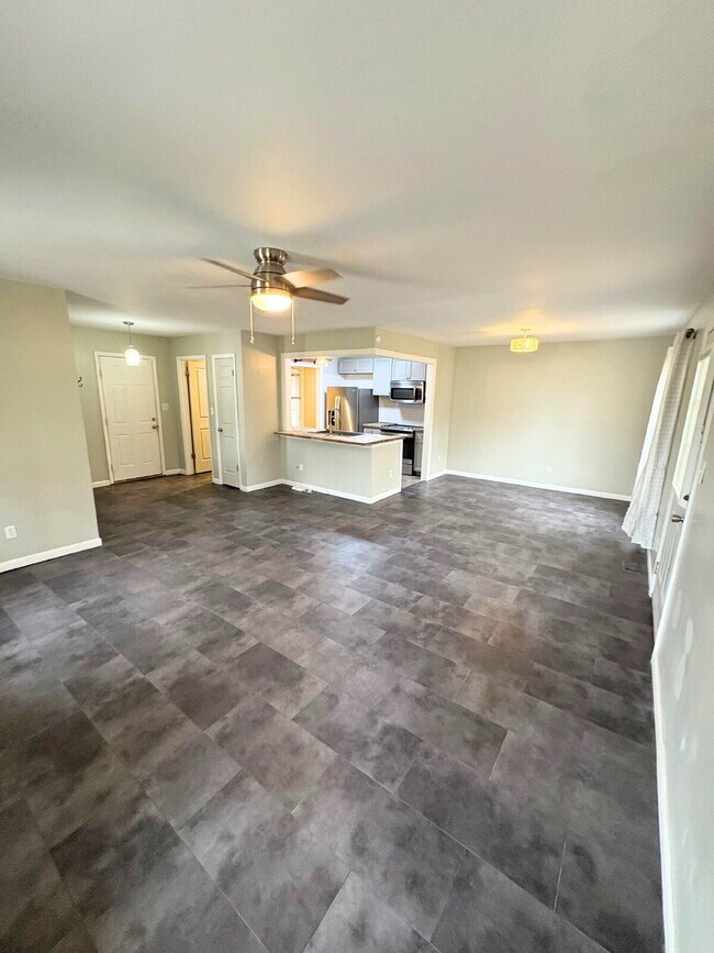 5200 Sundown Dr in Fayetteville, NC - Foto de edificio - Building Photo