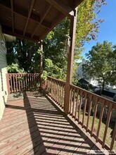 94 Brook St, Unit 2 in Brookline, MA - Foto de edificio - Building Photo
