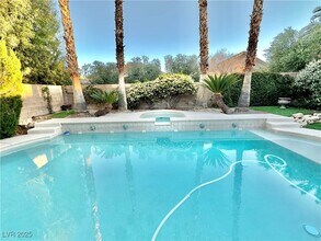 10263 Splendor Ridge Ave in Las Vegas, NV - Building Photo - Building Photo