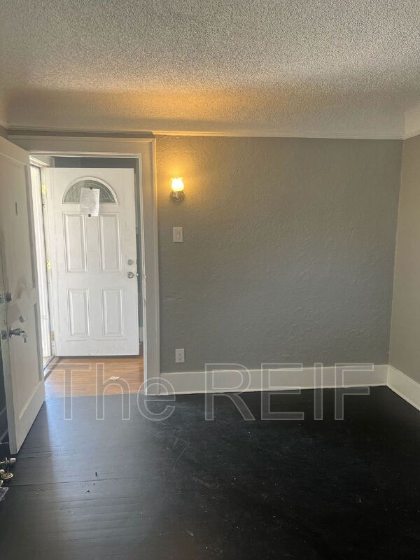 7543 Lozier Ave in Warren, MI - Building Photo - Building Photo