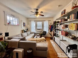 21 Saint Peter St, Unit 2R in Boston, MA - Building Photo