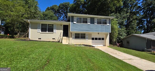 422 Windsor Dr in Forest Park, GA - Building Photo - Building Photo
