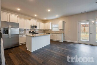 304 Oxbow St in Holly Springs, GA - Building Photo - Building Photo