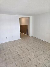 5735 9th St Cir E in Bradenton, FL - Building Photo - Building Photo