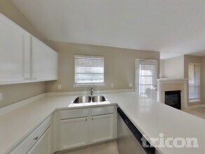 262 Village Dr in Mcdonough, GA - Building Photo - Building Photo