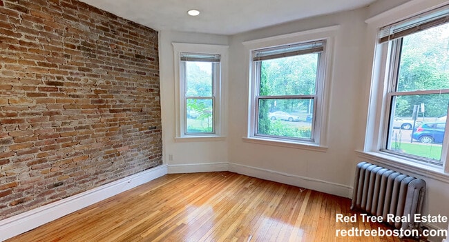 property at 35 Park Dr