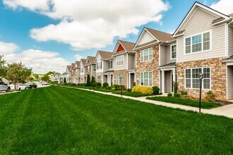 342 Manor Row in Pleasant View, TN - Building Photo - Building Photo