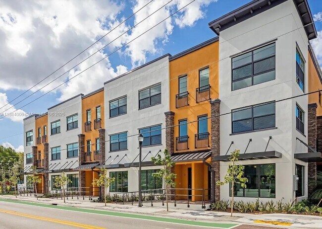 1405 N Dixie Hwy in Fort Lauderdale, FL - Building Photo - Building Photo