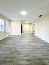 6200 Dewey St in Hollywood, FL - Building Photo - Building Photo