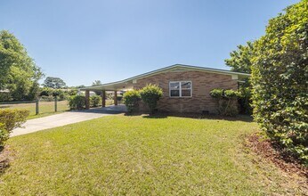 240 Maywood Dr in Martinez, GA - Building Photo - Building Photo