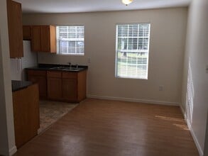 1102 NE 16th Ave in Trenton, FL - Building Photo - Building Photo