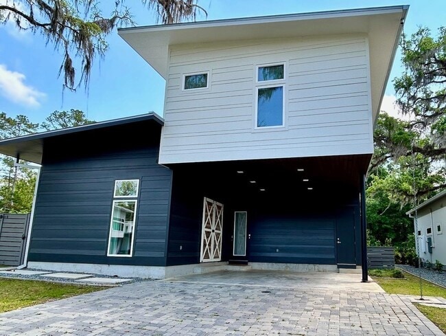 property at 2279 Lake Hall Rd