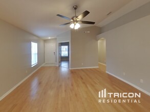 30634 White Bird Ave in Wesley Chapel, FL - Building Photo - Building Photo