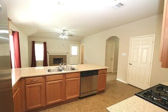 11427 Edmond Thorpe Ln in Tomball, TX - Building Photo - Building Photo