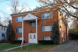 511 Carmalt St Apartments