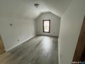 211 Park St in Bristol, CT - Building Photo - Building Photo