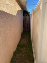 158 W 225th St in Carson, CA - Building Photo - Building Photo