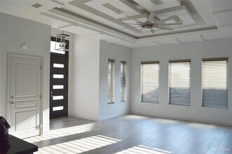 3805 Water Lily Ave in McAllen, TX - Building Photo - Building Photo