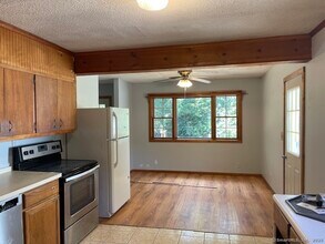 103 Ridgewood Rd in Windham, CT - Building Photo - Building Photo