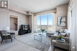 2220 Lake Shore Blvd W in Toronto, ON - Building Photo