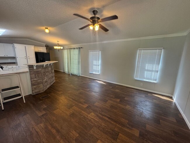 498 Burford Rd in Stonewall, LA - Building Photo - Building Photo