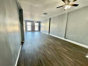 1549 W Chicago Ave in Chicago, IL - Building Photo - Building Photo