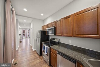 420 N Collington Ave in Baltimore, MD - Building Photo - Building Photo