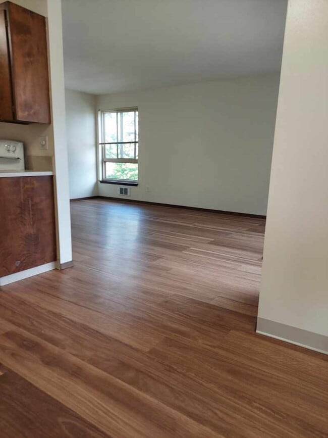 Legend House in Seattle, WA - Building Photo - Building Photo