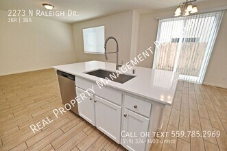 2273 N Raleigh Dr in Fresno, CA - Building Photo - Building Photo