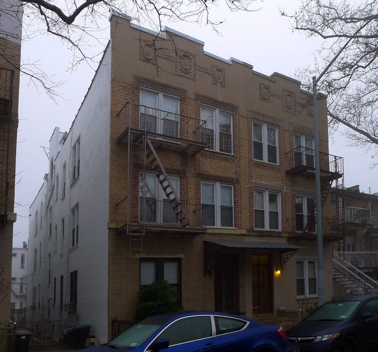 437 78th St in Brooklyn, NY - Building Photo