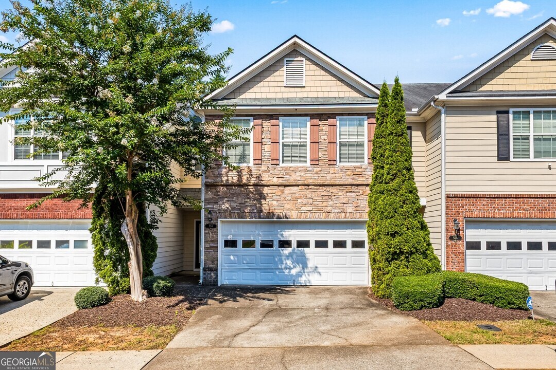 558 Woodland Park Terrace in Lawrenceville, GA - Building Photo