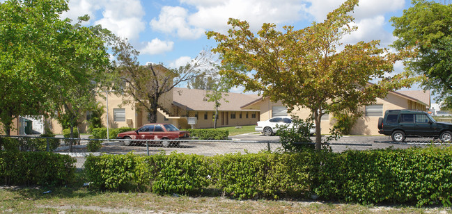 1121 NW 3rd Ave in Pompano Beach, FL - Building Photo - Building Photo