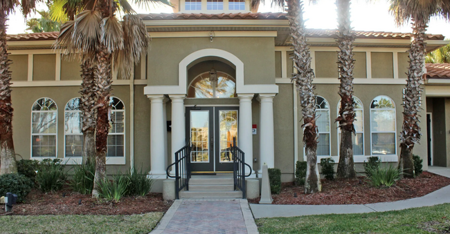 305 N Villa San Marco Dr, Unit 305 North Villa San Marco in St. Augustine, FL - Foto de edificio - Building Photo