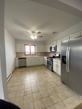 522 Washington Ave-Unit -2 in Kenilworth, NJ - Building Photo - Building Photo