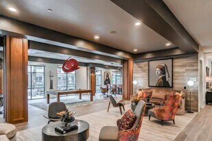 880 W 34th St in Houston, TX - Building Photo