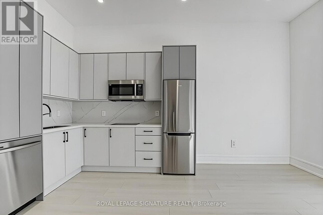 5 Holborne Ave in Toronto, ON - Building Photo - Building Photo