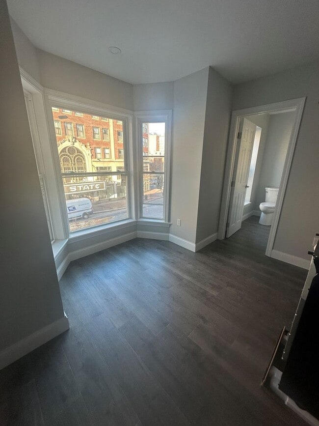 610 Congress St in Portland, ME - Building Photo - Building Photo