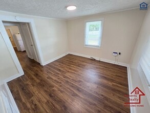 1364 Crescent Dr in Cookeville, TN - Building Photo - Building Photo