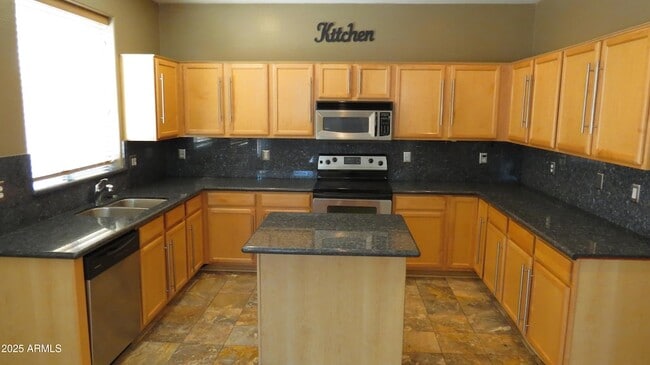 16849 N 172nd Ave in Surprise, AZ - Building Photo - Building Photo