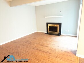 4101 Five Oaks Dr in Durham, NC - Building Photo - Building Photo