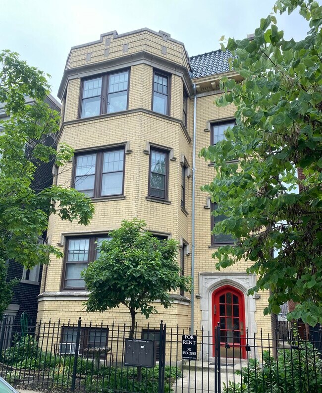 property at 3746 N Wayne Ave