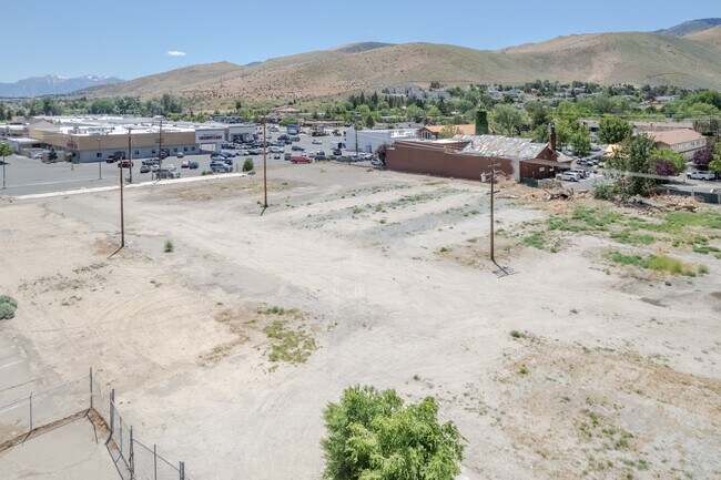 Stewart Street Apartments in Carson City, NV - Foto de edificio - Building Photo