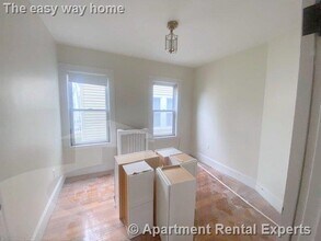 2 Drummond Pl in Cambridge, MA - Building Photo - Building Photo