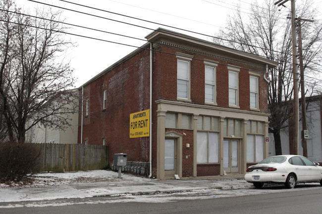 1830 W Jefferson St in Louisville, KY - Foto de edificio - Building Photo