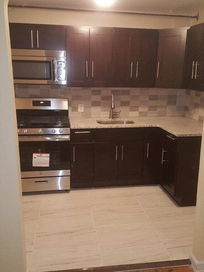 426 Chester Ave, Unit 1 in Yeadon, PA - Building Photo - Building Photo